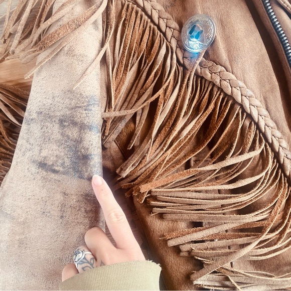 Vintage brown leather fringe biker jacket - Picture 5 of 7